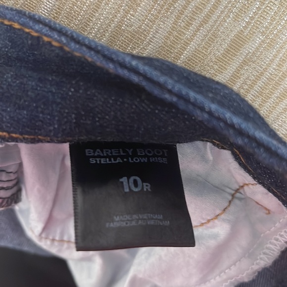 Express Stella Barely boot jeans, ladies size 10R - Picture 5 of 5